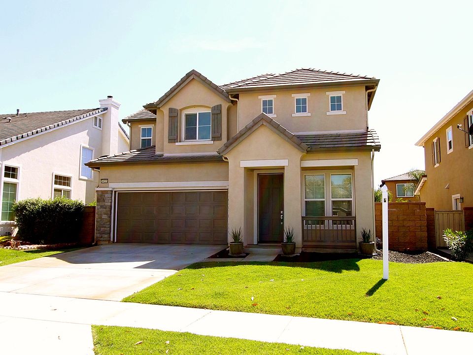 1st image of 34225 Larksburg Ct