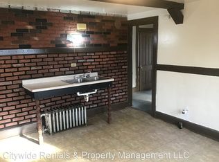 2707 S 9th Pl, Milwaukee, WI 53215