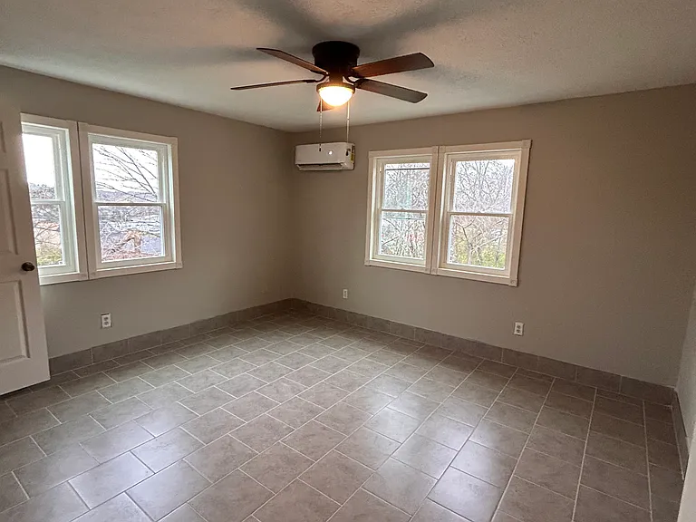 104 Lilac Dr #A — Photo 4