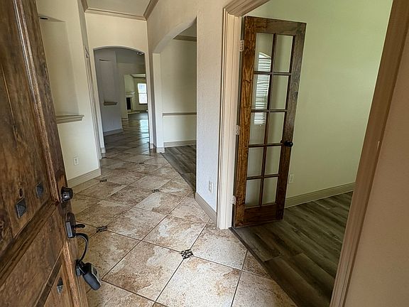 2nd image of 3005 Waterfall Dr