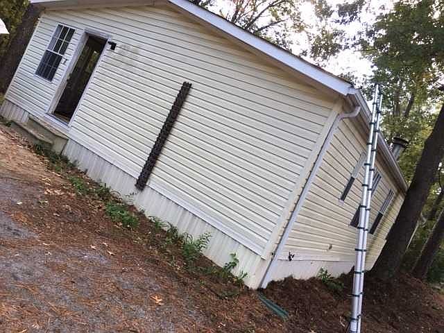 2nd image of 7 Edsel Dr