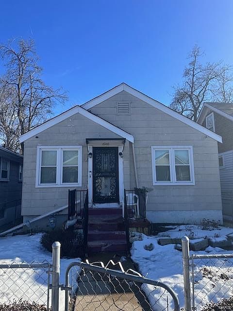 1st image of 4948 Davison Ave