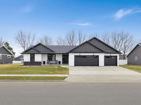 1902 Brooklyn PLACE, Holmen, WI 54636