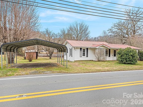 4th image of 1124 Skyland Dr