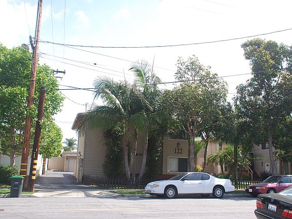 5th image of 122 23rd St APT D