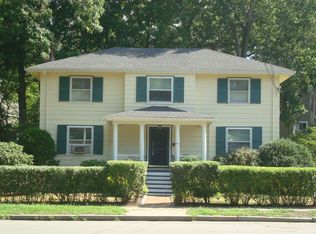 2226 Commonwealth Ave, Newton, MA 02466