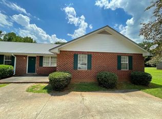 124 Hunters Run Rd, Athens, GA 30606