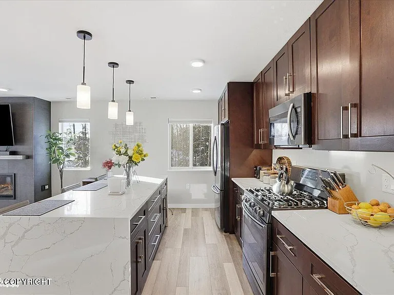 511 W 17th Ave #513 — Photo 8