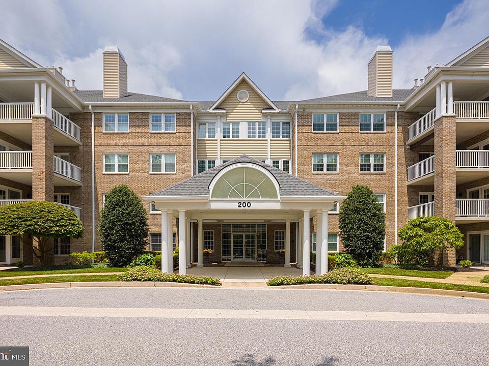 1st image of 200 Belmont Forest Ct Unit 101