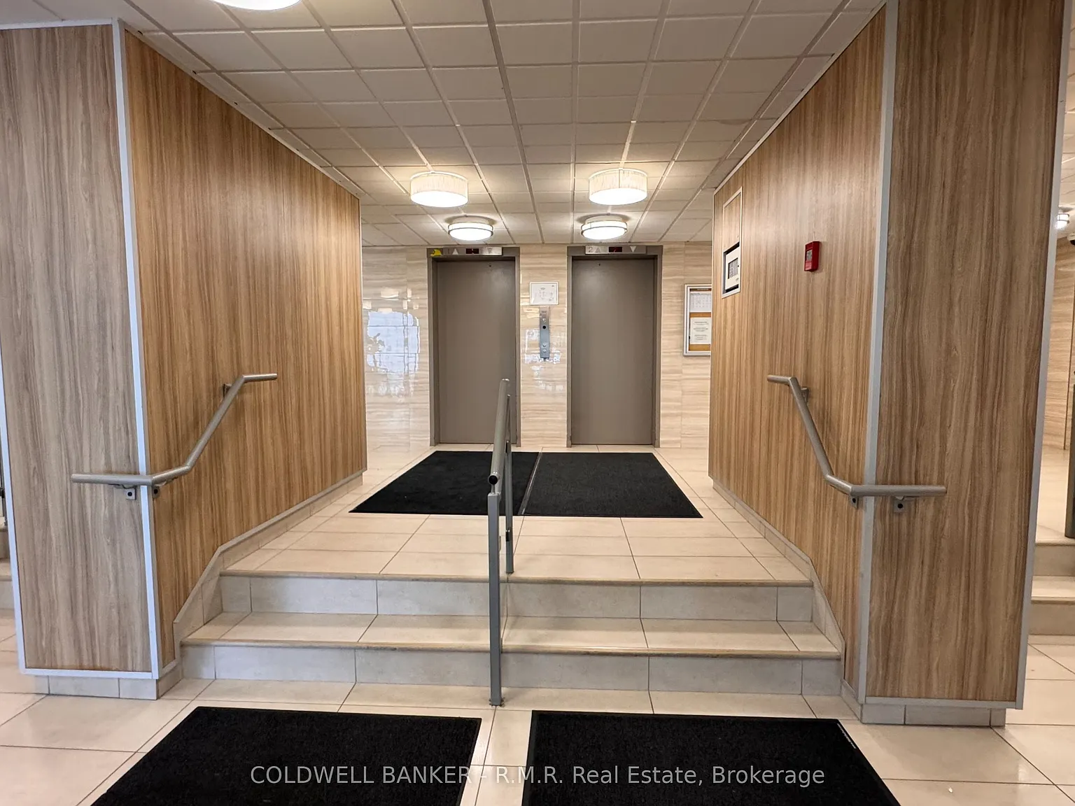 Glencourt Place — Photo 2