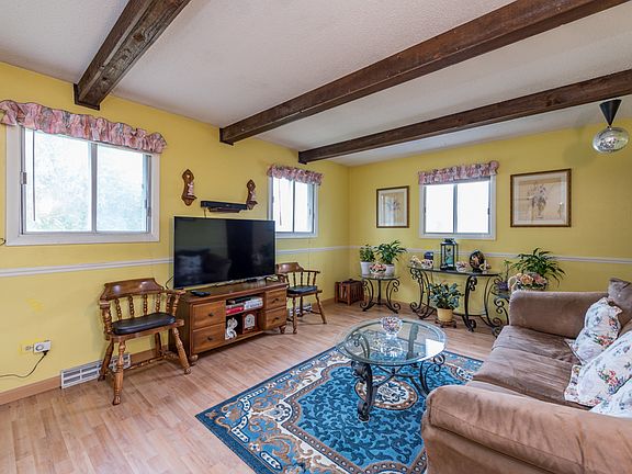 2nd image of 102 N Metropolitan Ave