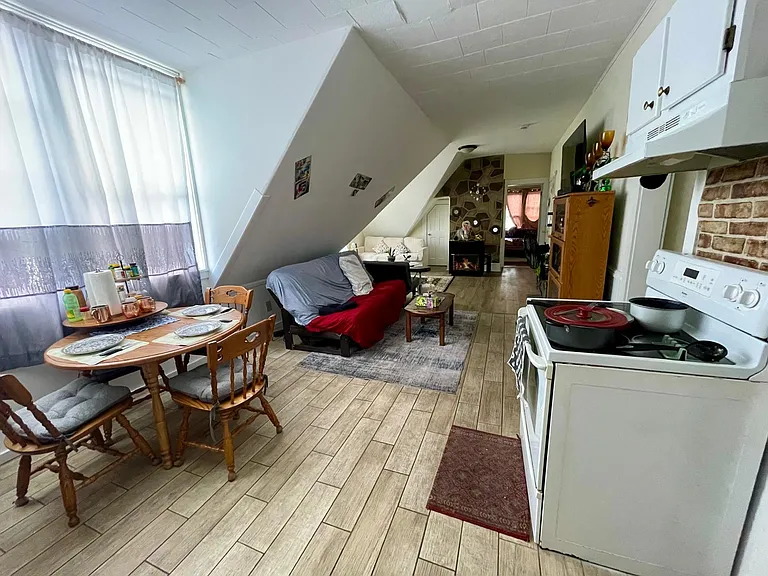 35 Fox St #3 — Photo 15
