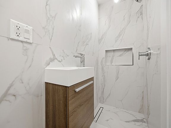 5th image of 34 Avenue A #2A