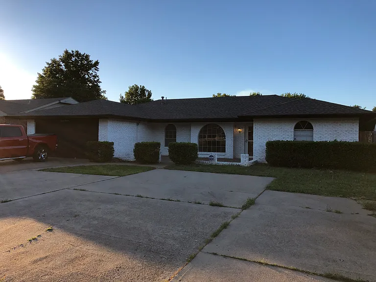 1313 Smiling Hill Blvd — Photo 2
