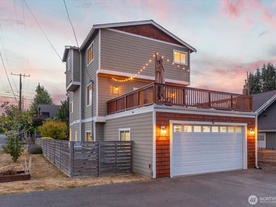 501 N 101st Street, Seattle, WA, 98133