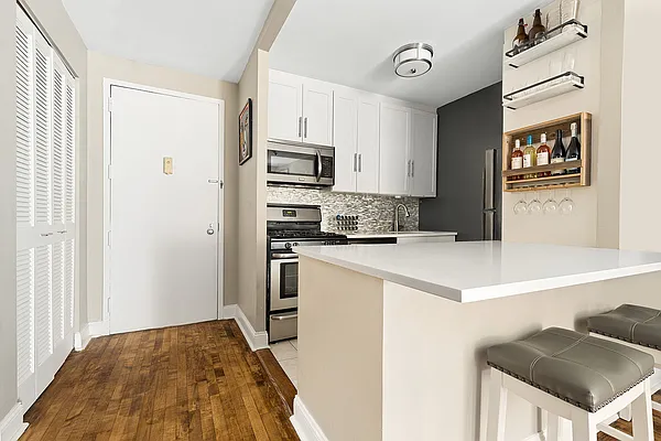 Sold by Compass | media 5