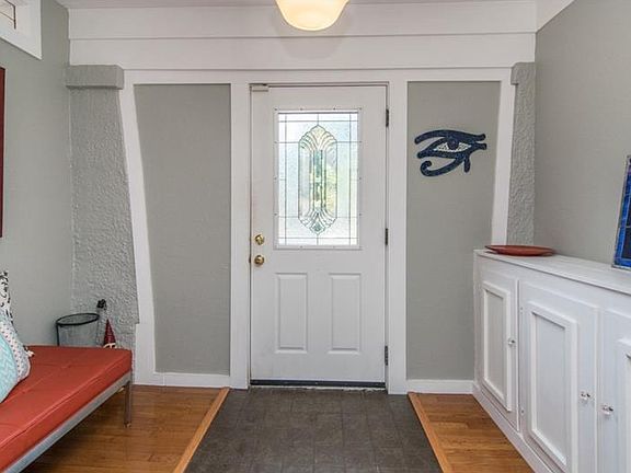 3rd image of 2645 2nd Ave N