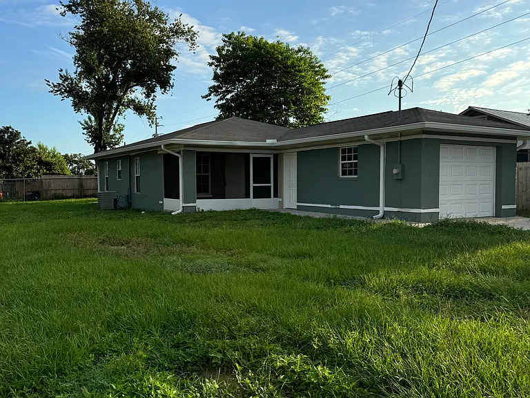 37209 Lock St — Photo 10