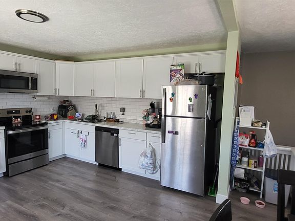 5th image of 302 N 8th St