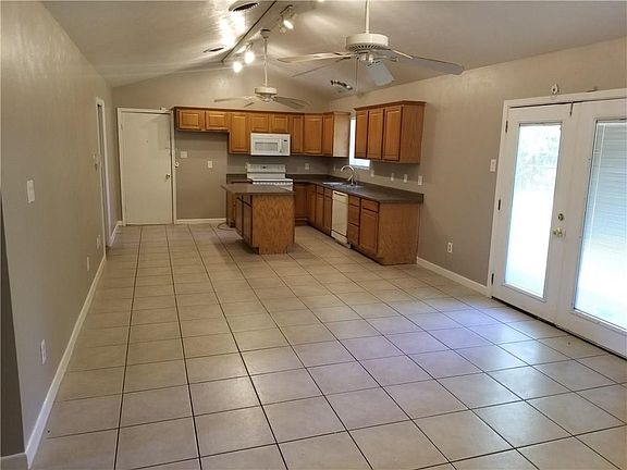 5th image of 4608 Mackey Dr