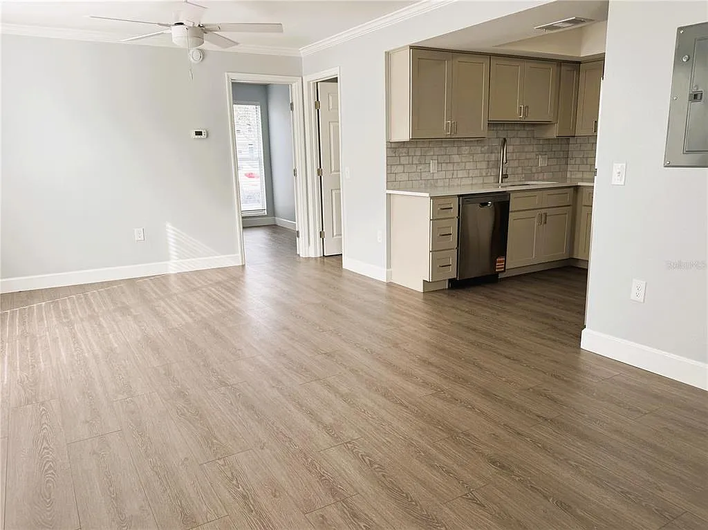 1 bed, 1.0 bath, 600 sqft, $1,700 — Photo 4