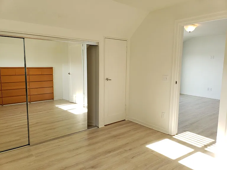 310 Perry Ave N — Photo 18