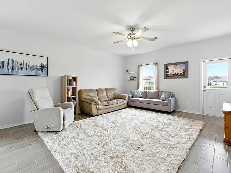 15219 Faushard Ln — Photo 8