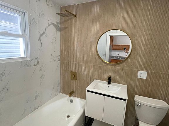 3rd image of 801 Summer Ave Floor 2