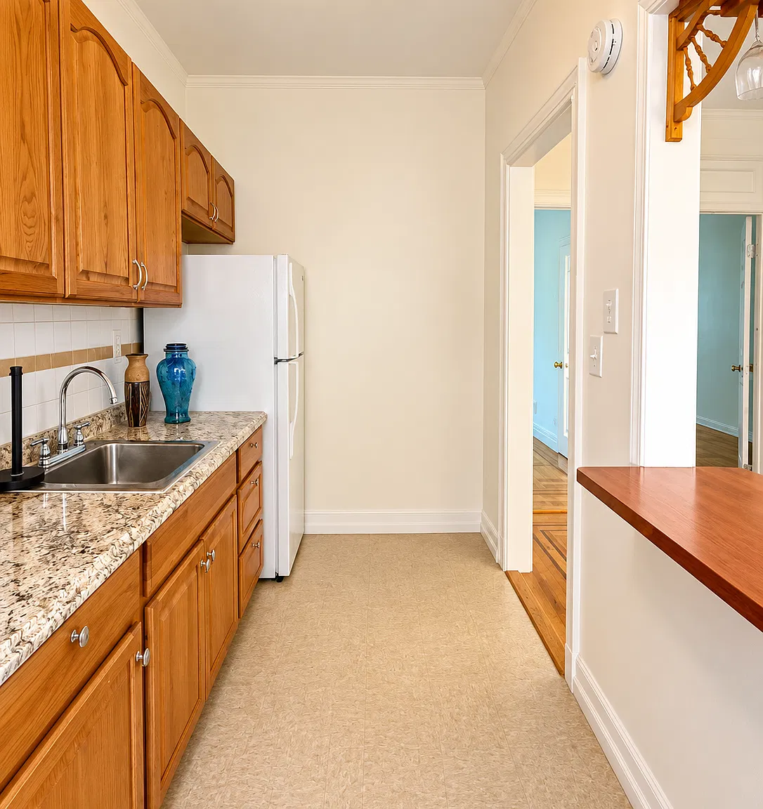 1457 White Plains Rd — Photo 2