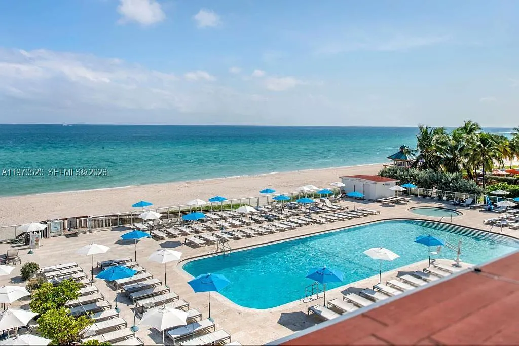The Aventura Beach Club C — Photo 1