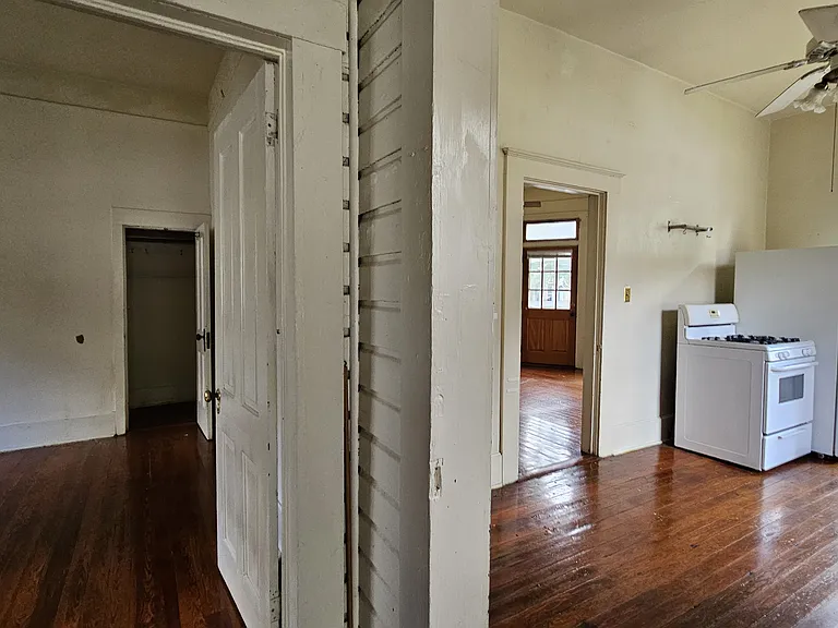 308 NW 2nd St #B — Photo 19