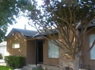 2406 W Vassar Ave, Visalia, CA 93277