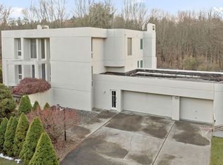 625 Bunn Hill Rd, Vestal, NY 13850