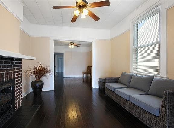 3rd image of 4119 Toulouse St