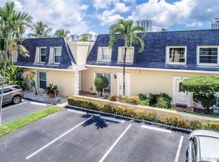 904 NE 25th Ave #71, Hallandale, FL 33009