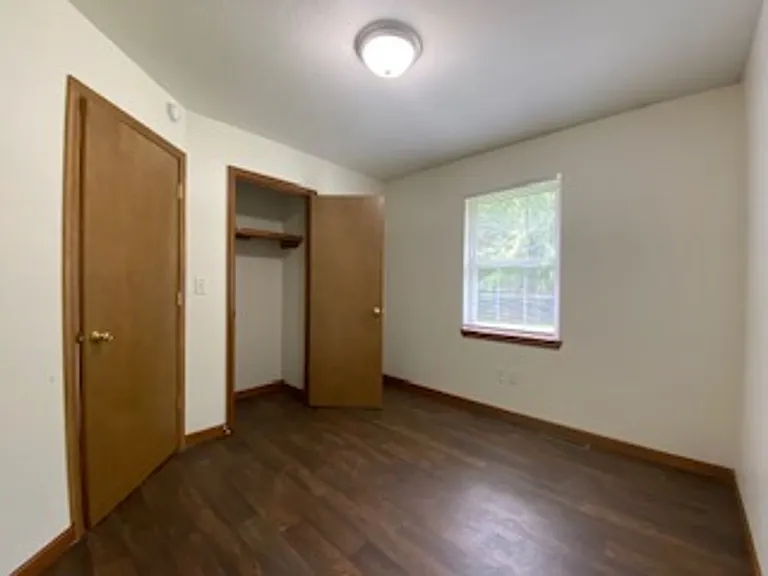 819 Colonial Manor Dr — Photo 13