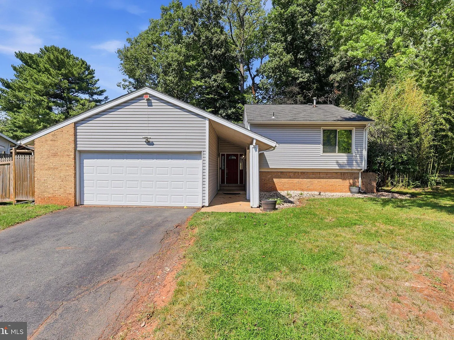 4 bed, 3.0 bath, 2356 sqft, $3,500 — Photo 1