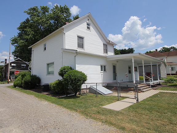 4th image of 415 Hill St