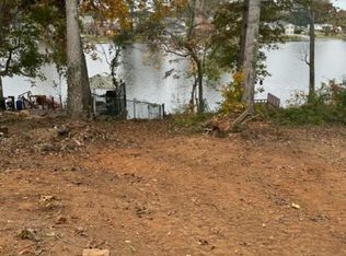 406 S Lakeview Dr, Duncan, SC 29334