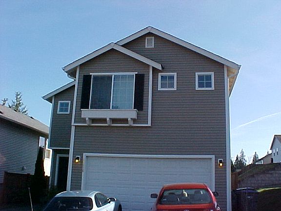 2nd image of 11926 22nd St SE
