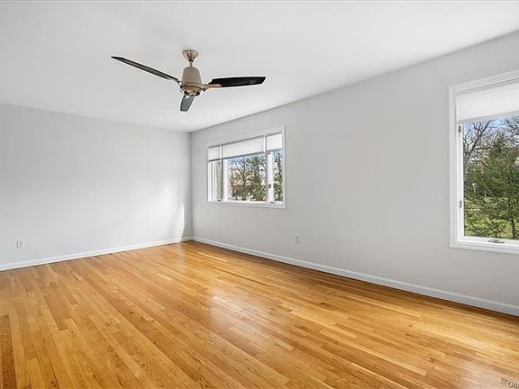 5th image of 2028 Palmer Ave #2028