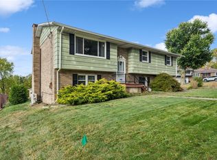321 Riverside Dr, Latrobe, PA 15650