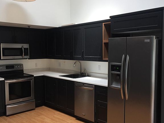 5th image of 175 Bluxome St Unit 326