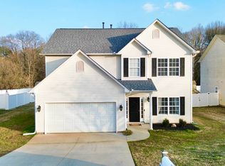 705 Shadow Dance Ln, Boiling Springs, SC 29316