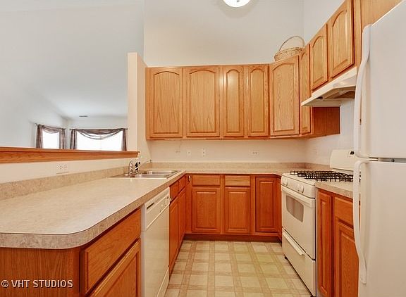 3rd image of 18637 Villa Ct #17