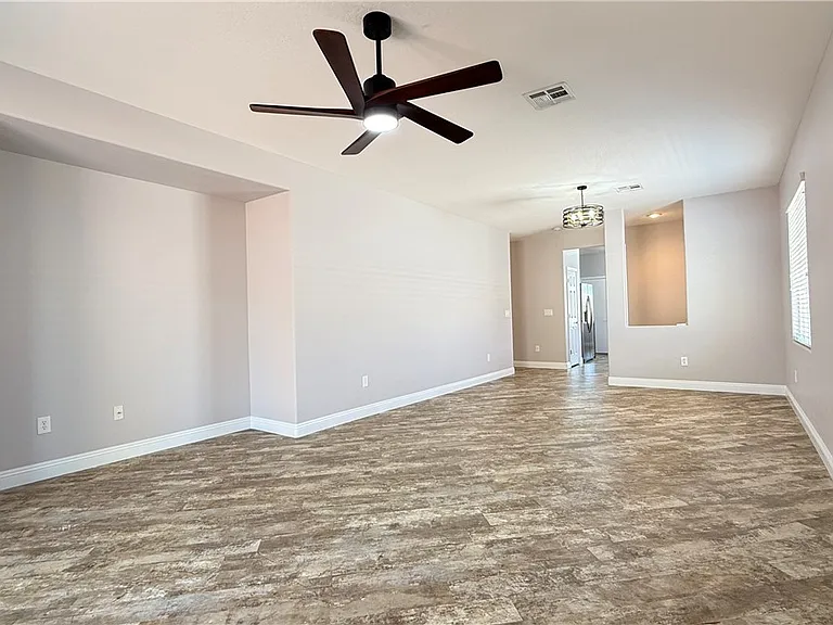 2354 Amana Dr — Photo 1