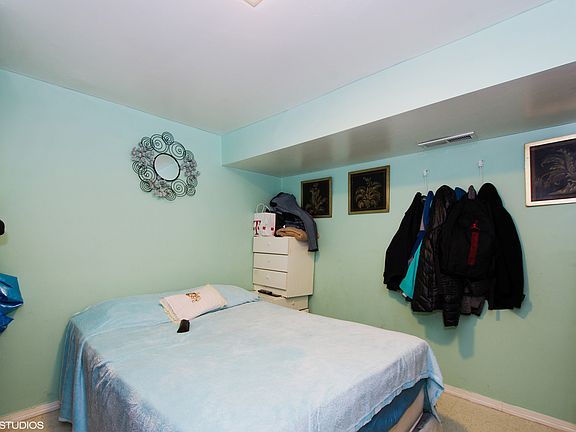 5th image of 1634 W Morse Ave