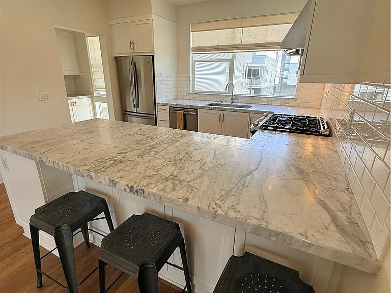1527 Sullivan Ave — Photo 39