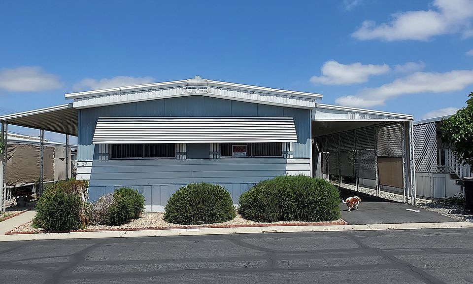 1st image of 575 S Lyon Ave Spc 22