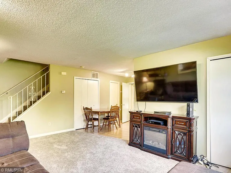 13359 Zenith Ln — Photo 5